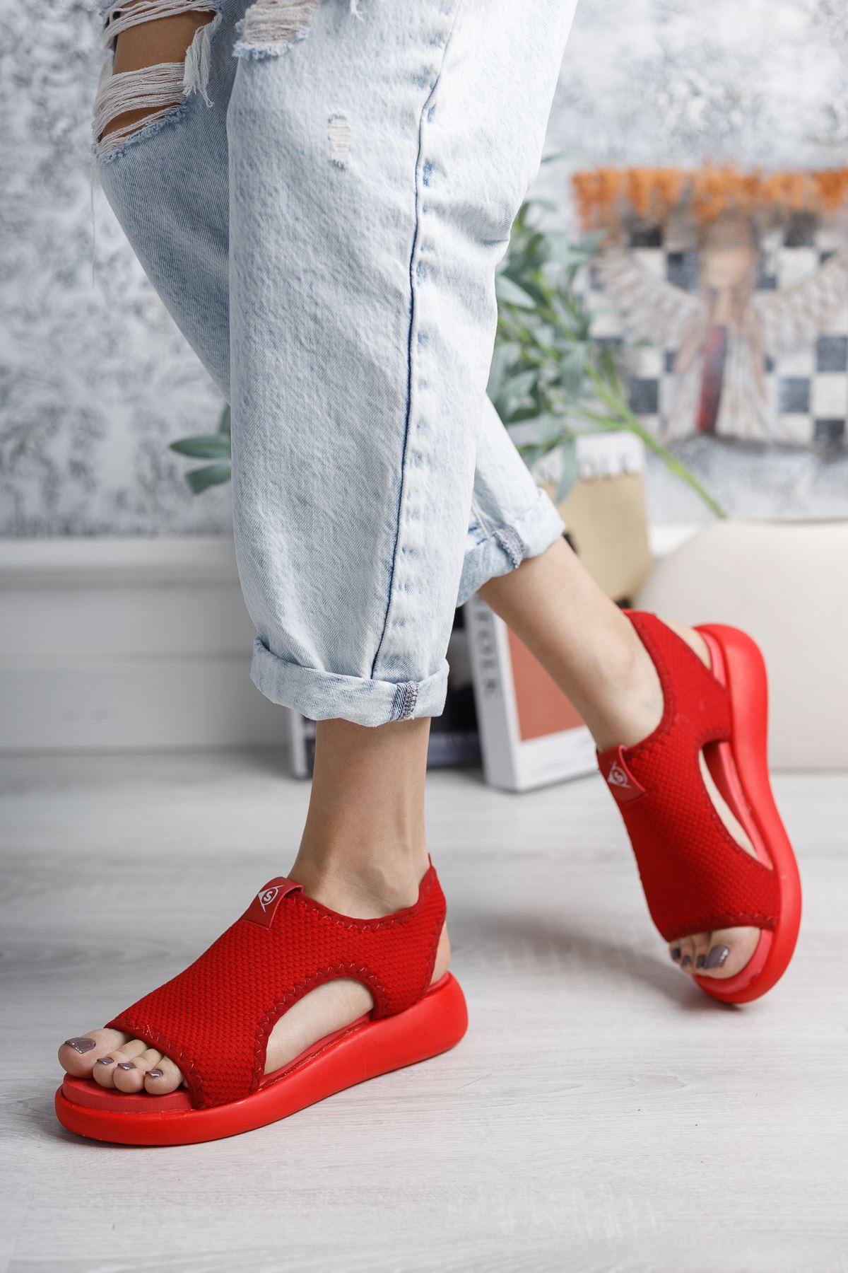 Poli Taban Kırmızı Sandalet