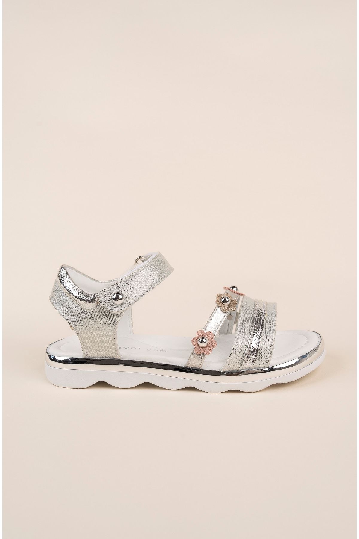 Termo Taban Papatya Model Gümüş Kız Çocuk Sandalet