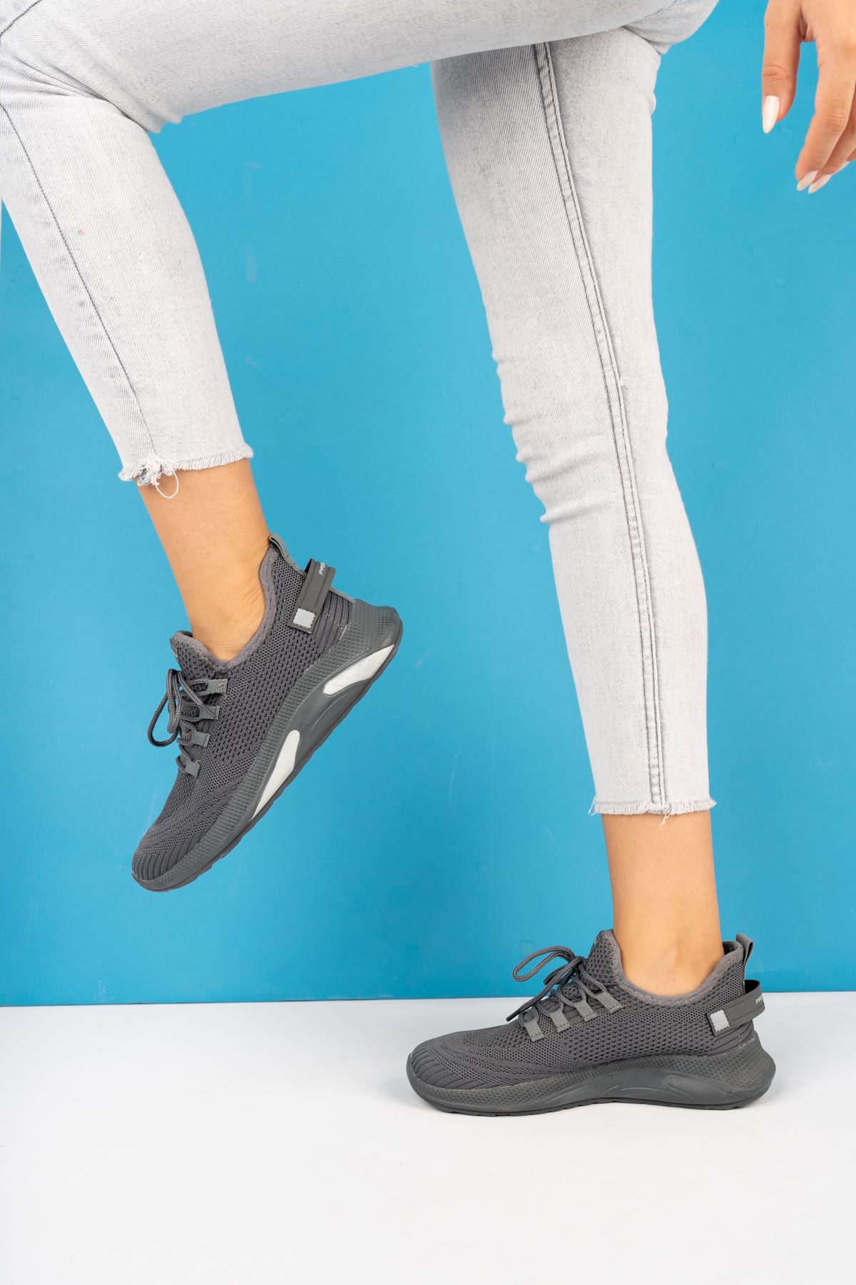 Fileli Bağcıklı Füme Spor Kadın Spor Ayakkabı