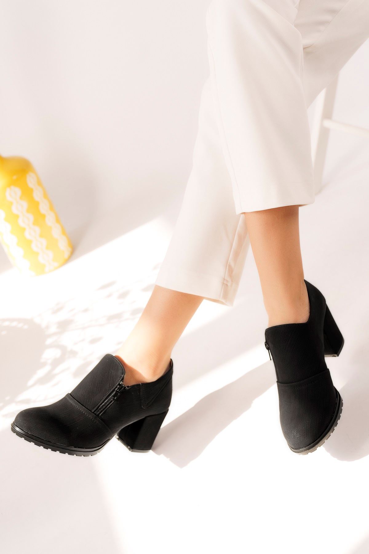 Siyah Kot Kadın Ayakkabı