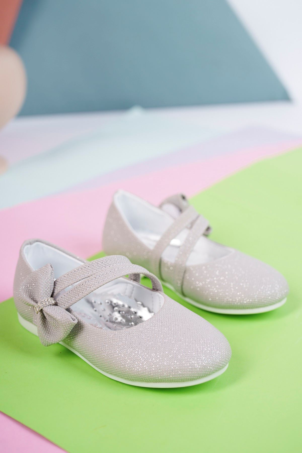 Çatal Baretli Fiyonklu Gümüş Star Kız Bebe Ayakkabı