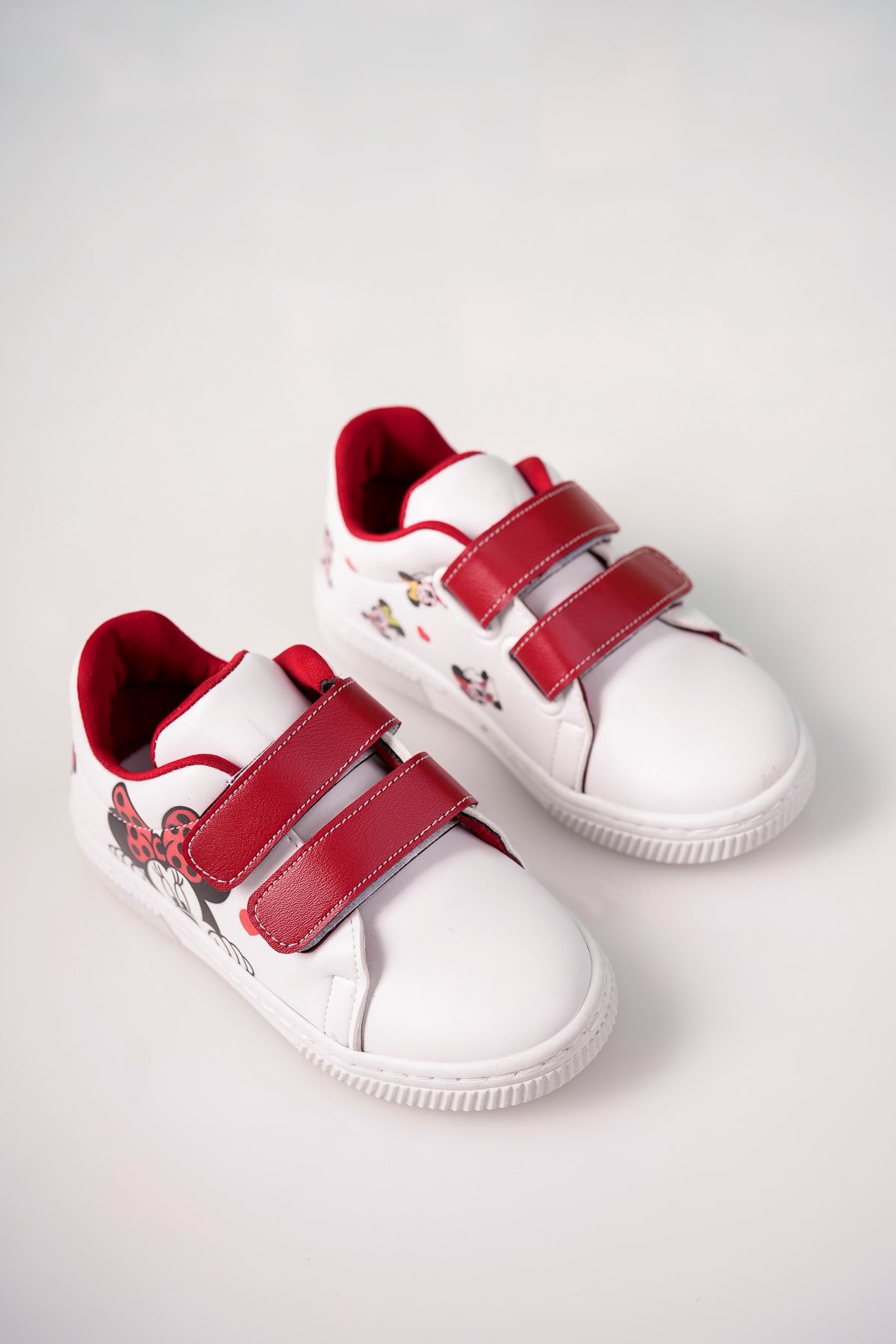 Cırtlı Kırmızı Baskılı Beyaz Çocuk Ayakkabı