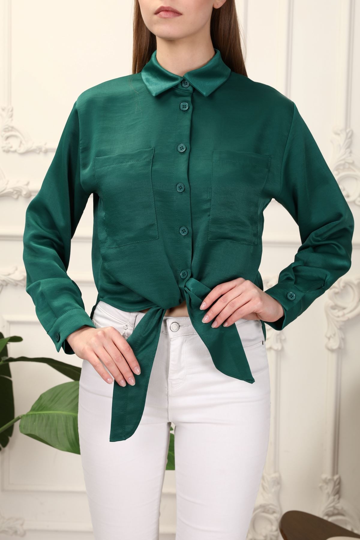 Önü Bağlamalı Yeşil Kadın Gömlek
