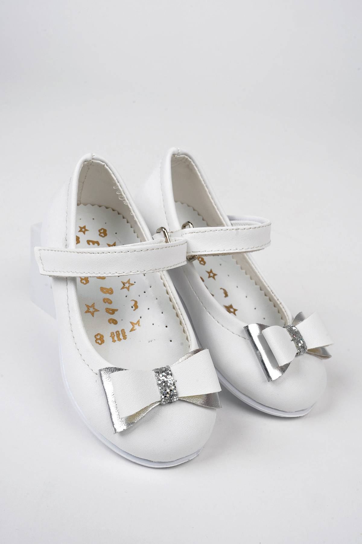 Beyaz Mat Kız Bebe Ayakkabı
