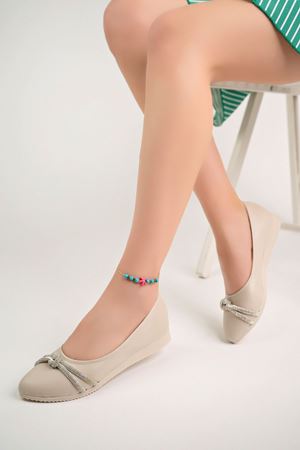 Taşlı Krem Ayakkabı