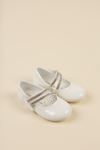 Çatal Baretli Beyaz Kız Çocuk Ayakkabı