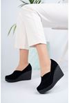 Dolgu Taban Çapraz Model Siyah Süet Ayakkabı